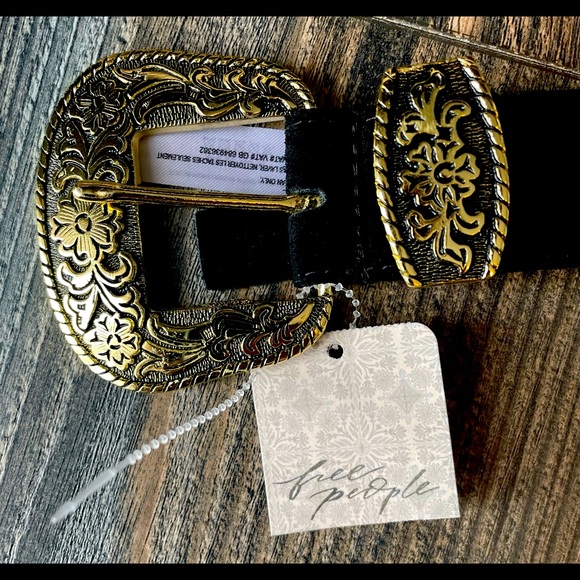 NWT ORNATE FREE PEOPLE GENUINE SUEDE BELT BLACK/GOLD Sz S/M - Picture 4 of 7